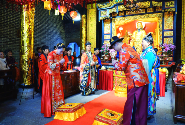 广州仁威祖庙举行首例道教婚礼 道文化传承不断