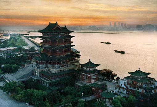 王勃《滕王阁序》少写一字是如何补上的_儒佛道频道_腾讯网