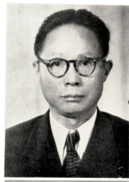 徐复观(1903—1982,湖北浠水人,师从熊十力先生,与牟宗三先生,唐君毅