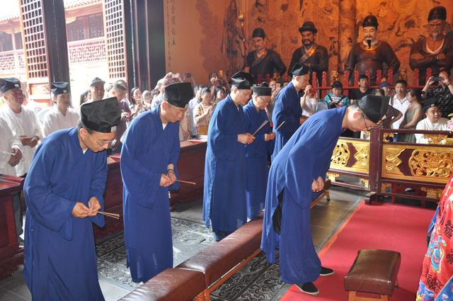 上海道教界举行祈福法会隆重庆祝中国道教协会成立六十周年