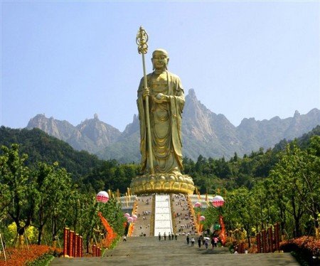 九华山99米地藏菩萨圣像开光庆典法会即将举行