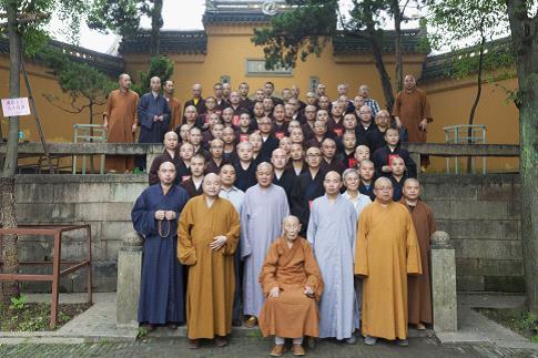 中国佛学院灵岩山分院举行第十七届毕业典礼