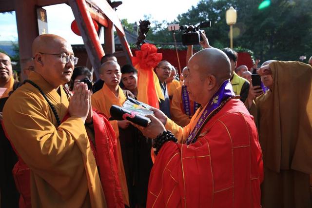 达云法师荣膺五台山碧山寺方丈晋山升座庆典法会隆重举行