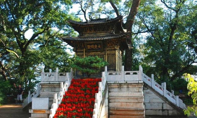 昆明太和宫金殿 一座纯铜铸造的奇迹_儒佛道频道_腾讯网