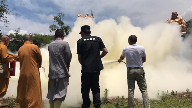 奉化区佛教场所消防培训在雪窦寺举行