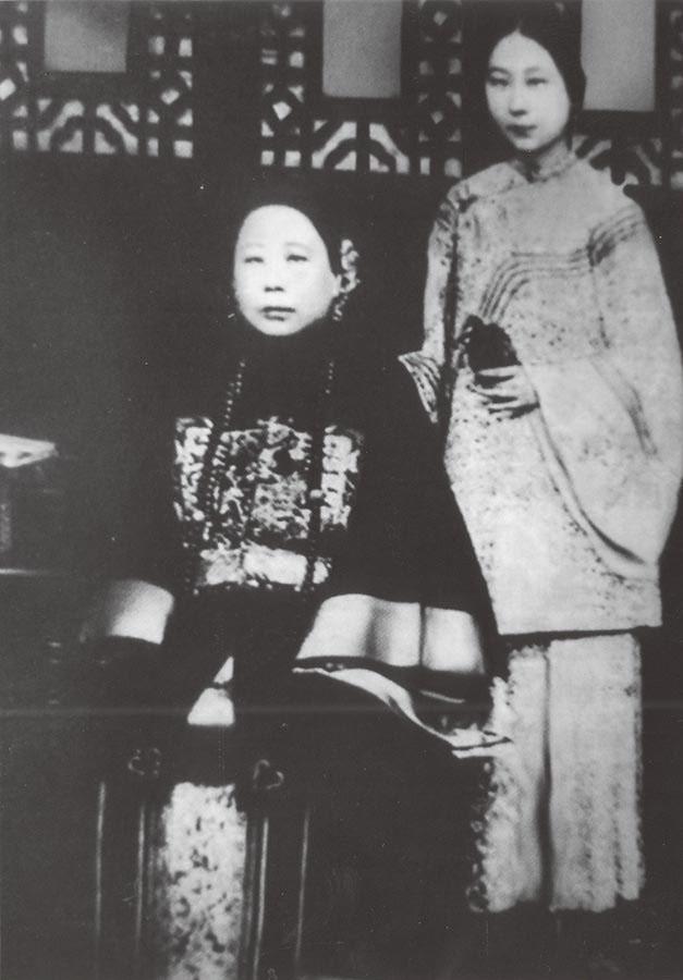 著名小说家张爱玲是李鸿章重外孙女