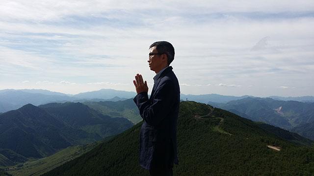 陈一丹五台山顶祈愿文化复兴