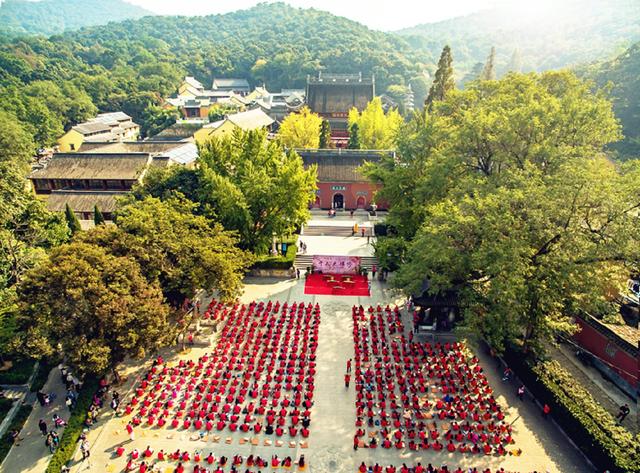 南京栖霞古寺举办"千人大禅修体验"活动