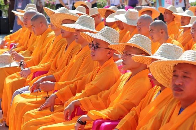 南海佛学院开学:向世界传递中国声音