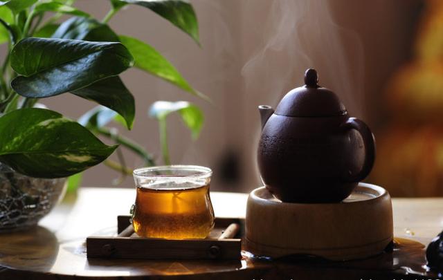 喝茶 只有两个动作：拿起和放下！