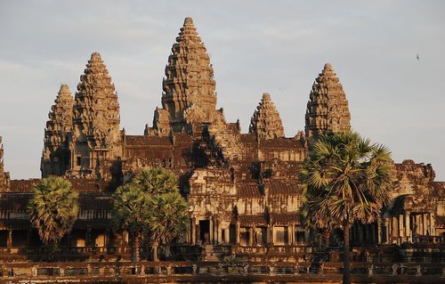 跳出三界外是跳出哪三界_道频道