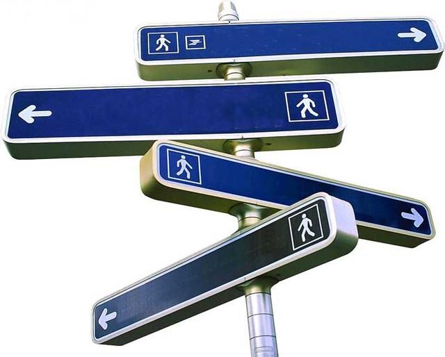 为什么意见不同叫相左而不是相右?