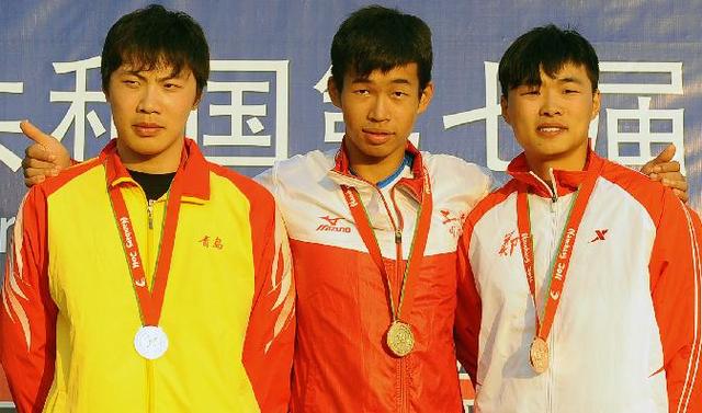 上海闵行选手徐超获场地自行车男子争先赛冠军