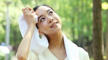 初夏闷热心情易烦躁 教你如何自我调节?