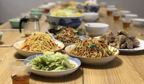 中国留学生不喜英国餐 倾向家常菜和国际美食