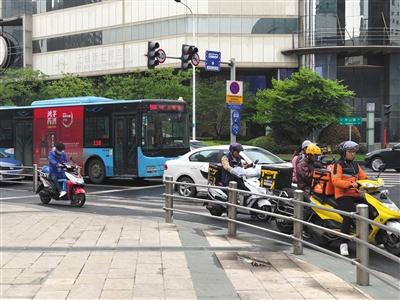 无锡外卖“淘金”记:被约谈后各平台对用户补贴减少
