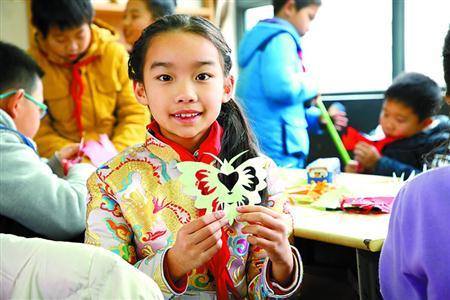 沪中小学“非遗”传习项目 每一堂课都润物细无声