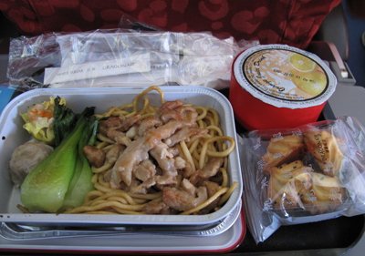 上海生活从这里开始 - 鸡肉猪肉饭退出飞机餐
