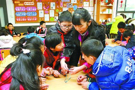 沪中小学“非遗”传习项目 每一堂课都润物细无声