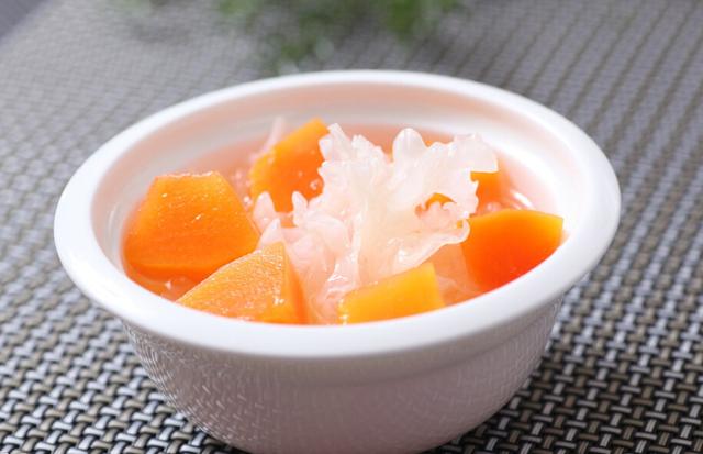 银耳怎么炖比较养生 111987740.jpg