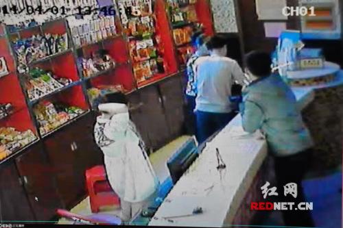 又是零收入的一天图片_一天收入100元左右(2)