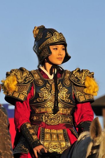 由侯梦瑶,郭品超,吕良伟 ,刘德凯等领衔主演的电视剧《花木兰传奇》