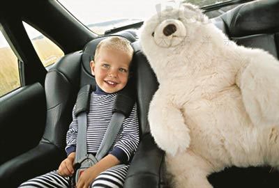 如何让宝宝爱上安全座椅?