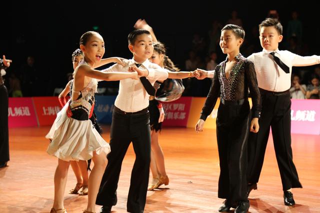 第五届荧星杯少儿体育舞蹈公开赛火热开赛