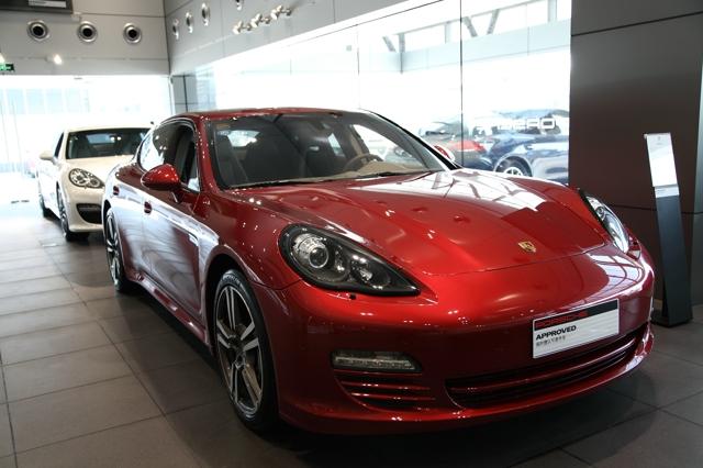 上海闵行保时捷中心易手车展厅正式投入运营