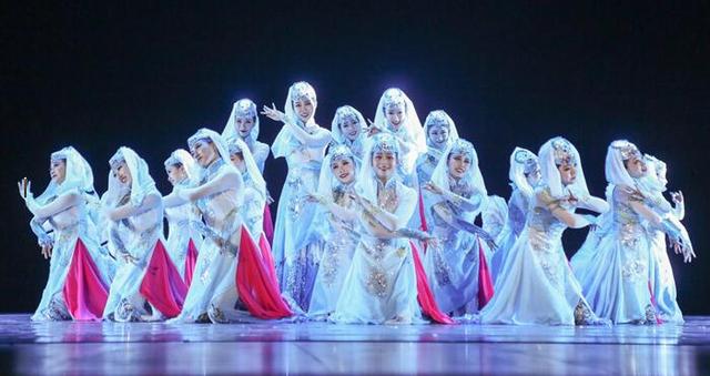 第五届全国大学生艺术展演舞蹈专场在上海大学