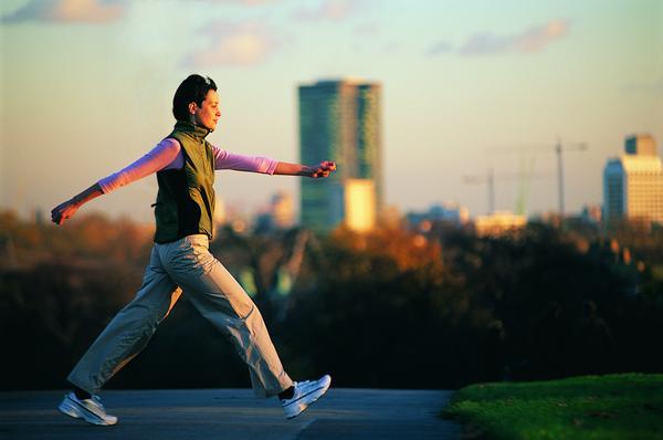 研究发现:运动可助癌症患者康复