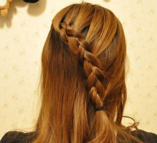 <em>简单</em>三分钟 DIY秋冬韩式新娘编发_大申网_腾讯