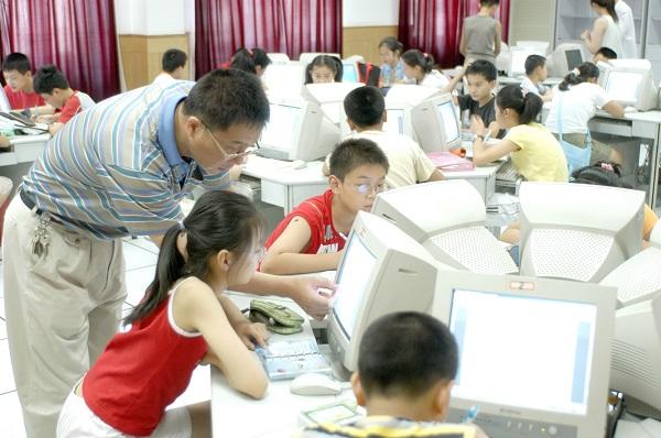 卢湾中学:开启探索之旅 用兴趣为学生启迪人生
