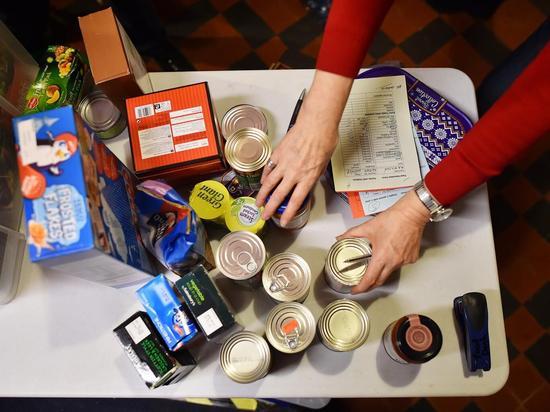 英国大学成立食物银行帮助贫困大学生