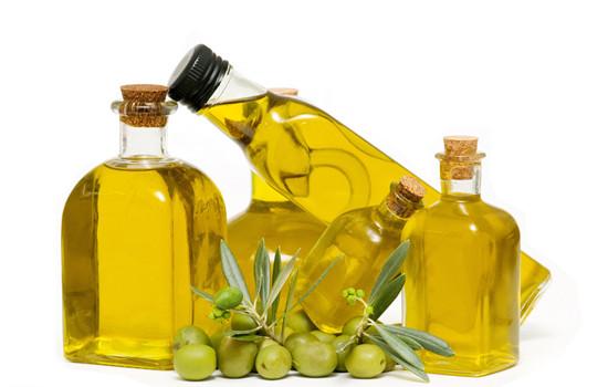 肌肤粗糙干燥 一瓶橄榄油就搞定