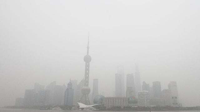 沪城管扩权可处罚噪声大气污染