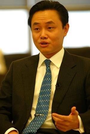 雅虎CEO学历造假辞职 揭秘中国富豪学历