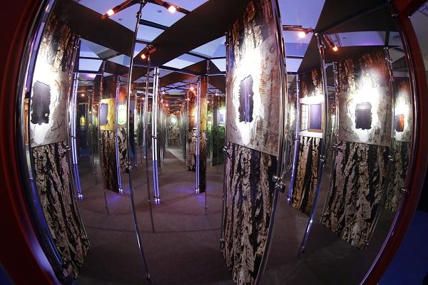 俄罗斯光影魔术展亮相上海科技馆，开启光学魔法之旅