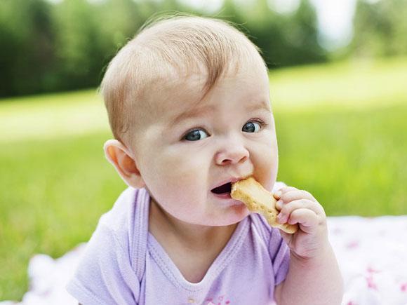 训练宝宝咀嚼能力 妈妈这么做_大申网_腾讯网