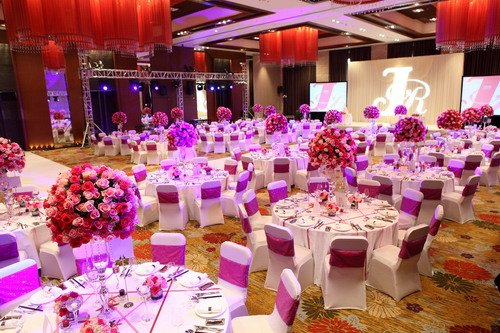 三亚婚庆游受申城市民青睐 夏季出游最划算