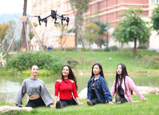 95后大学生争当网红:说明我有被关注的价值