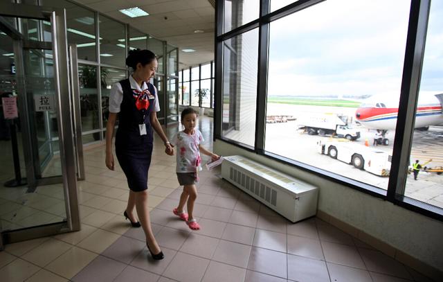 今年暑期,上海机场或有上万儿童被邮寄