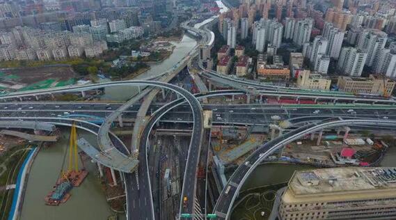北虹路全互通立交全面贯通 往来苏州河又多一条路图片