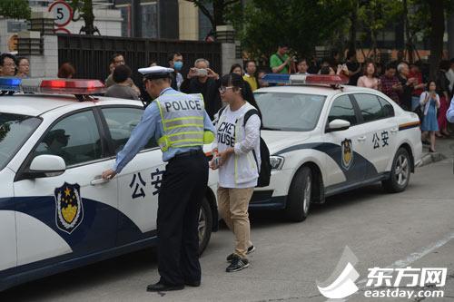 2016上海高考开考 15分钟内两个小迷糊走错考场