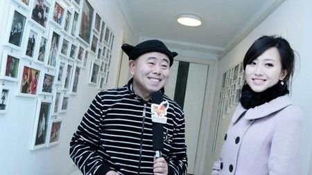 还专门给杨云介绍了一位评剧老师,这位老师,就是评剧团的前辈,潘长江