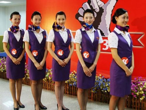 美女就能当空姐? 6大航空公司偏爱不同脸形