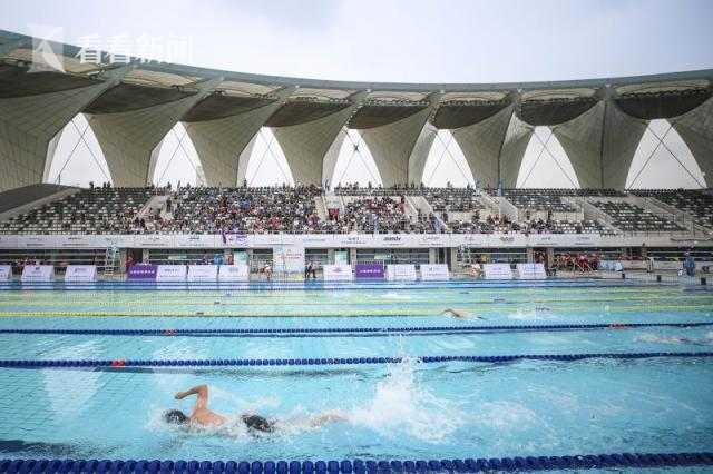 上海城市业余联赛游泳赛 38场赛事吸引3万人参
