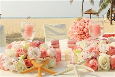 简单的沙滩婚礼多少钱
