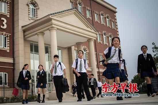 上海惠灵顿国际学校开学 开学典礼穿插学生音
