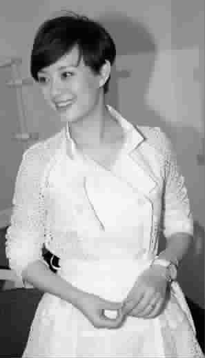 孙俪产后首次亮相上海 新戏可能上半年开拍 _